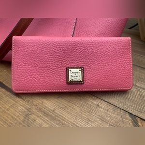 Dooney & Bourke Pebble Grain Pink Wallet.